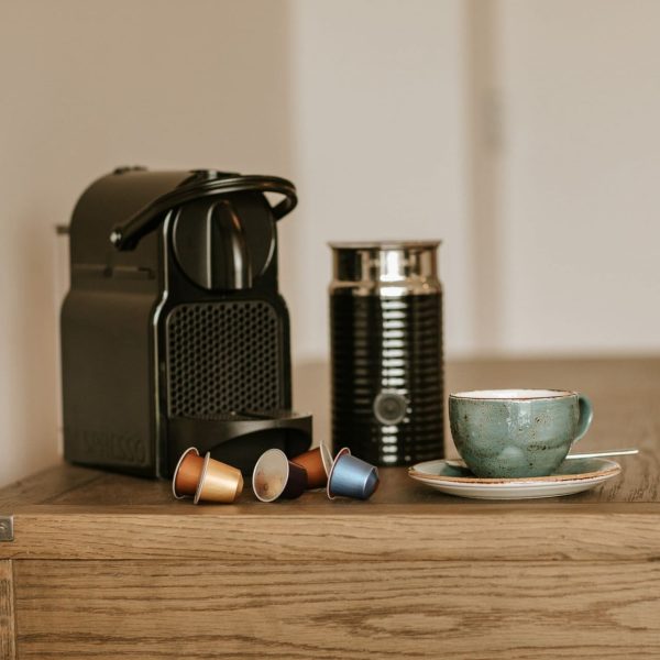 Retreat Nespresso machine - square